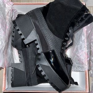 Cape Rabbin COMMANDER BOOTS / DOLLSKILL